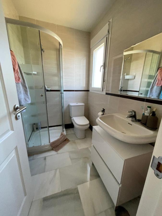 Hochwertiges Haus In Wunderschoener Golf Anlage Am Meer Rota Ngoại thất bức ảnh